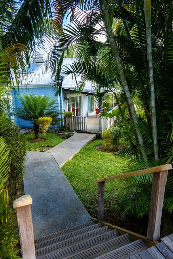 Апартаменти Red Coconut Self-Catering Baie Lazare  Екстер'єр фото