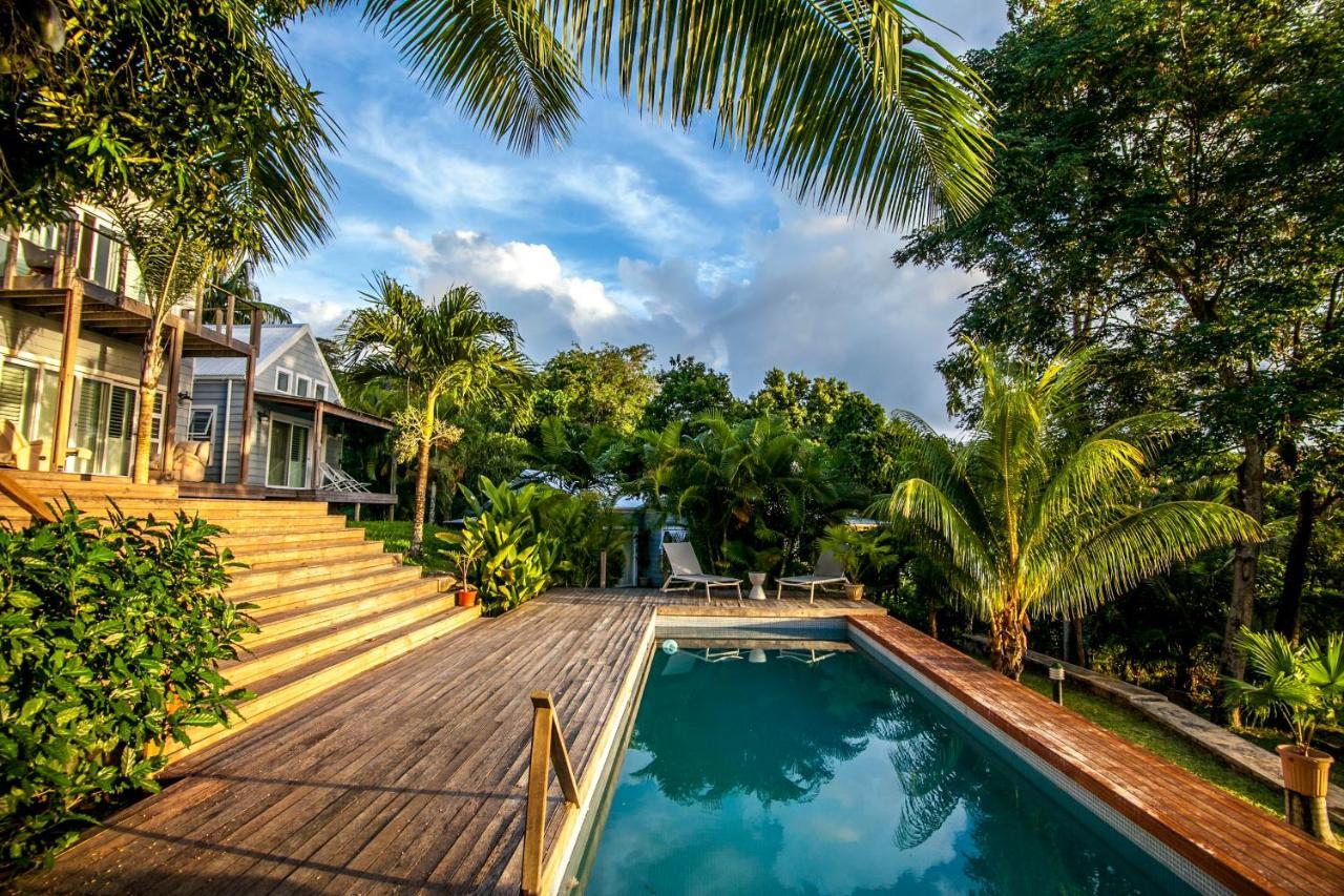 Апартаменти Red Coconut Self-Catering Baie Lazare  Екстер'єр фото